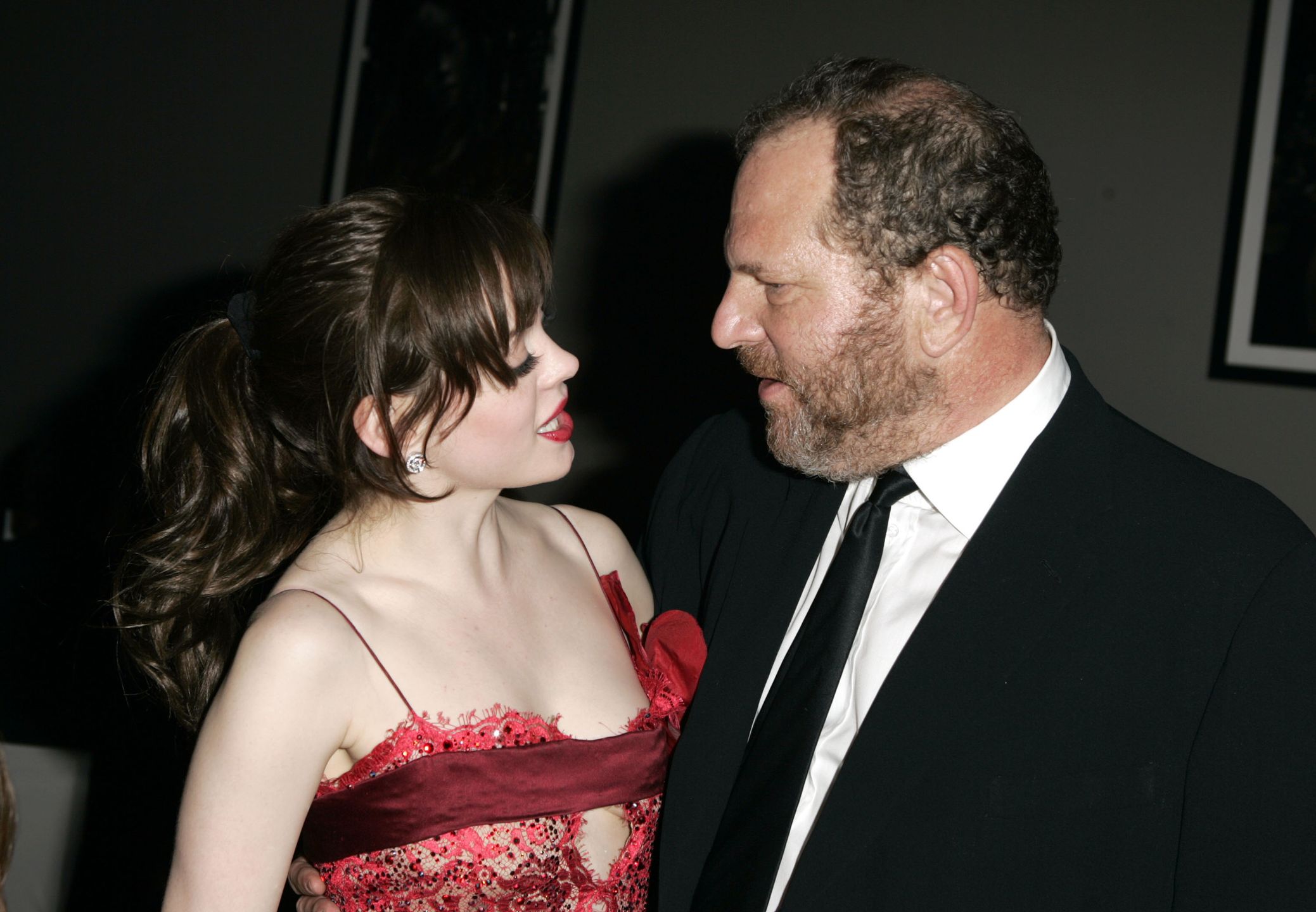 Harvey Weinstein i Rose McGowan w 2007 r. Producent miał ją zgwałcić 10 lat wcześniej 