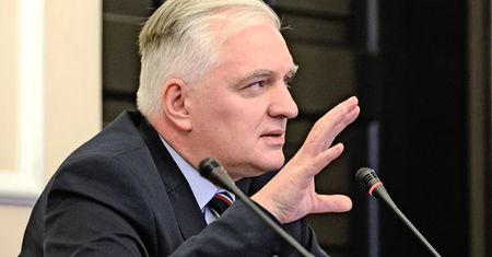 Piotr Sokołowski: To nie Gowin zarabia za dużo, to reszta za mało