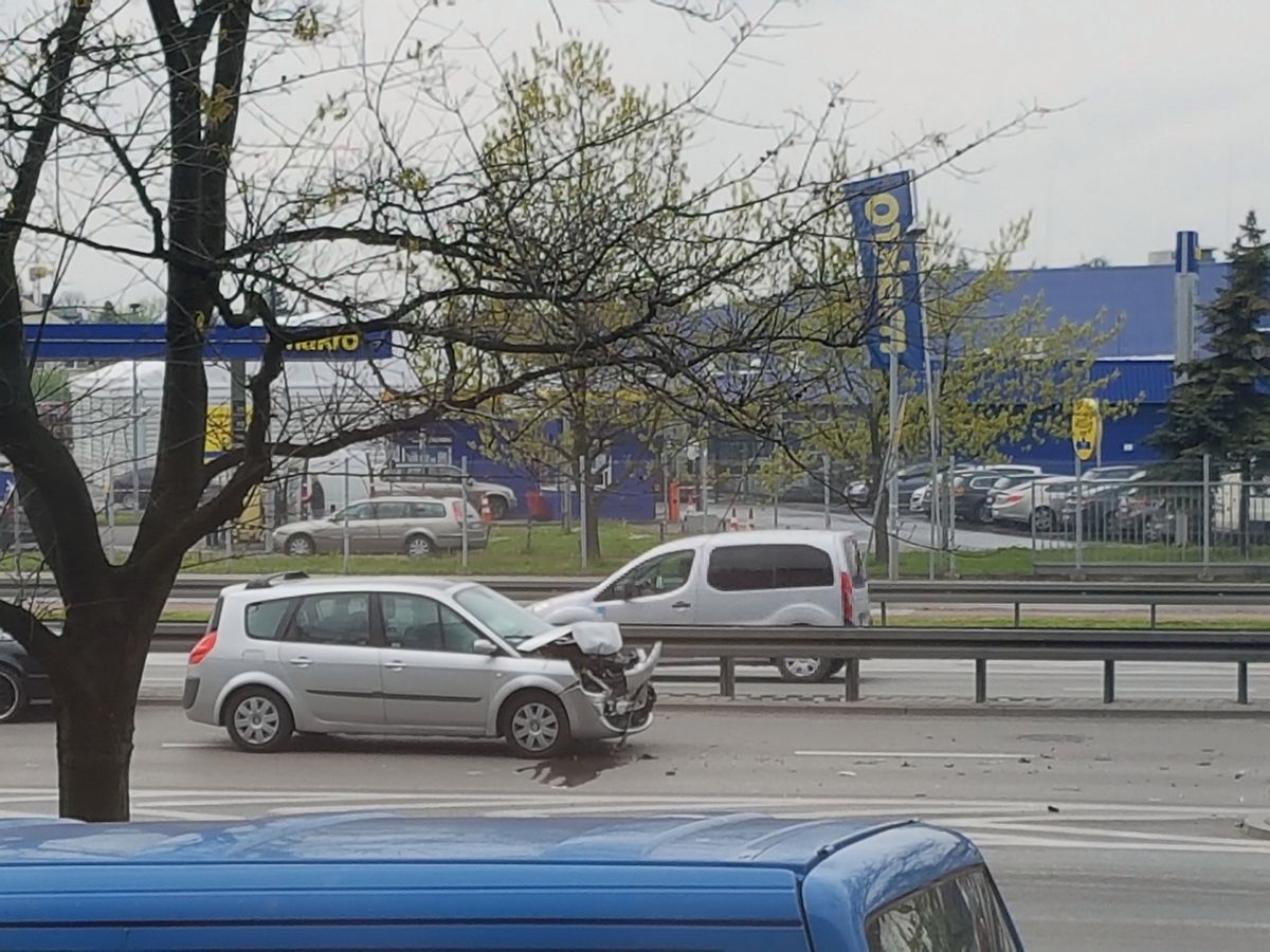 Wypadek drogowy przy siedzibie Wirtualnej Polski