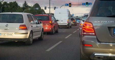 Jazda niewyspanym tak samo groźna jak po alkoholu