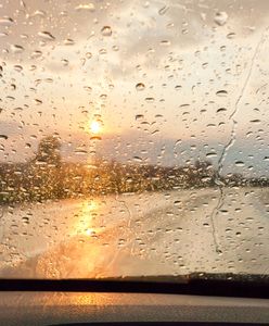 Prognoza pogody na dziś - 8 września. Zmienna aura przez cały dzień. Słonecznie w jednym regionie