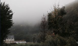 Pochmurny poniedziałek. Nad Polską przejdą burze z deszczem