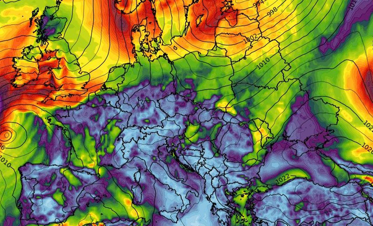 Pogoda. Uwaga na burze i śnieg. Alert pogodowy IMGW