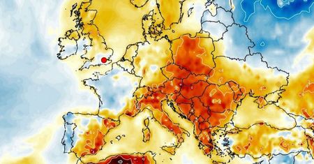 Pogoda długoterminowa. Wracają upały, ale... na chwilę. Potem totalne ochłodzenie
