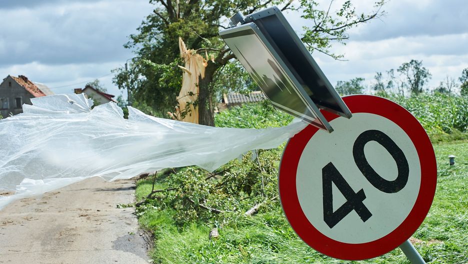 Nawałnice, które przeszły nad Polską, zostawiły po sobie wiele zniszczeń