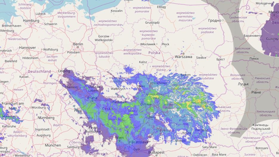 Wysoko w Beskidach i Tatrach intensywniej popada śnieg