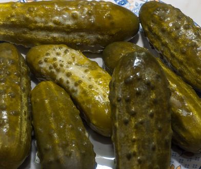Ogórki małosolne bez wody. Prosty sposób