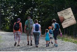 "Dopłata za bachora”. Karpacki hotel przeprasza za niestosowny wpis na paragonie