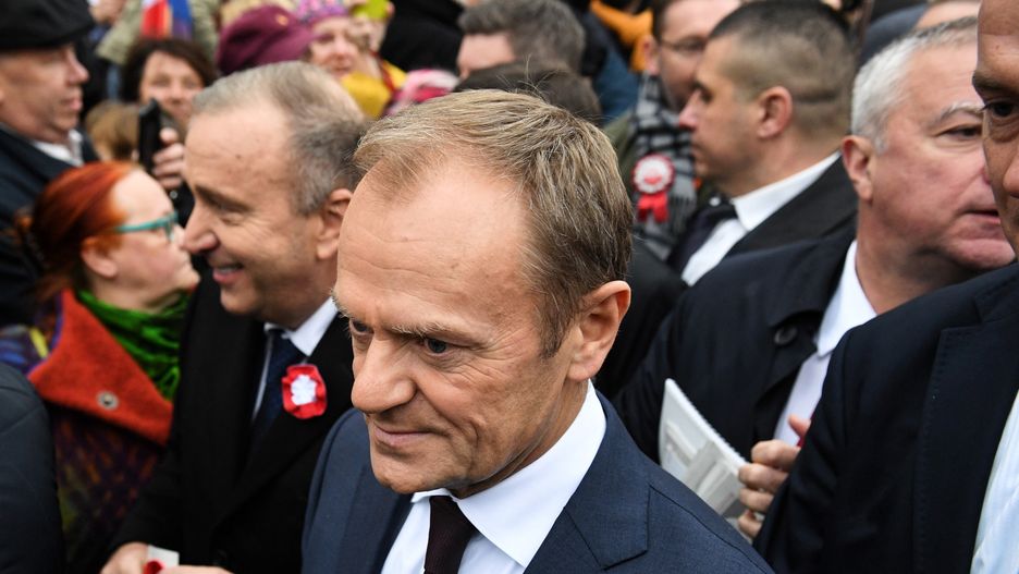 Donald Tusk chce ograniczyć Grzegorza Schetynę 