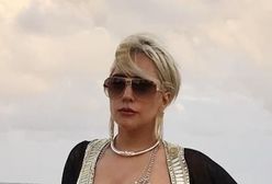 Lady GaGa walczy z wiatrem i falami. Sesja zdjęciowa w Malibu