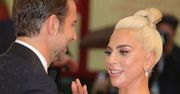 To trzeba zobaczyć! Lady Gaga i Bradley Cooper pierwszy raz zaśpiewali na żywo swój hit "Shallow"! To co zrobiła szalona piosenkarka zaskoczyło nawet samego aktora! [WIDEO]
