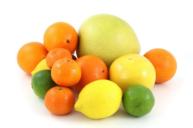 Owoce cytrusowe oraz soki