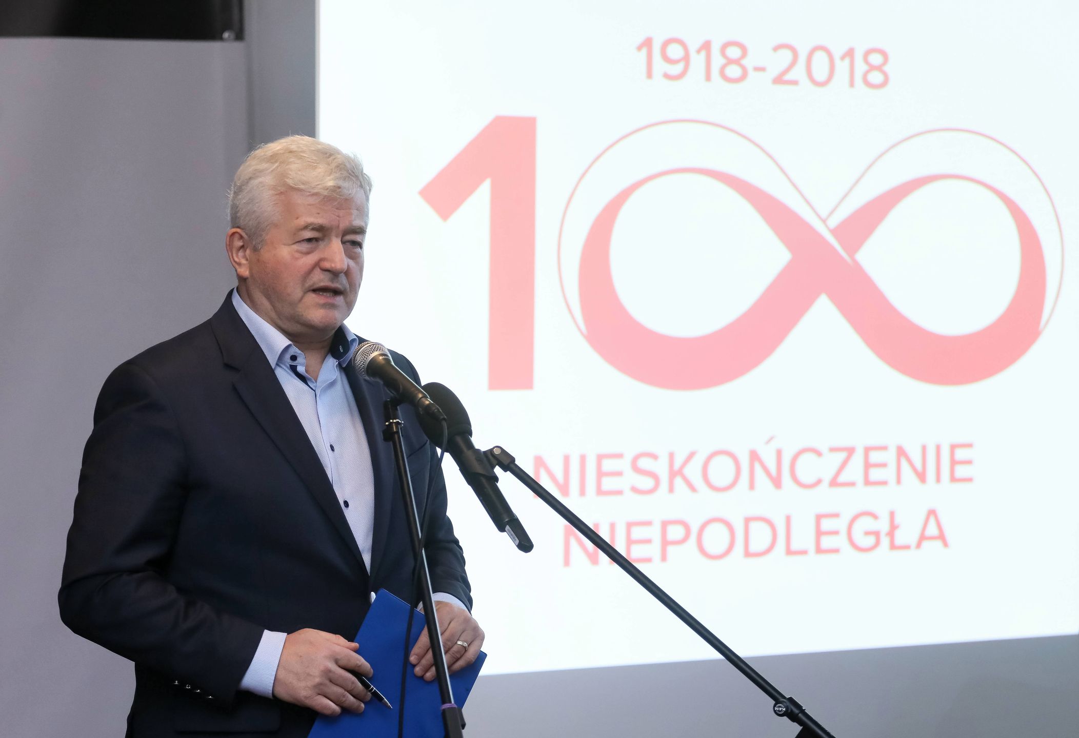 Jarosław Gugała uważa, że sprawa reparacji wojennych między Niemcami i Polską jest zakończona