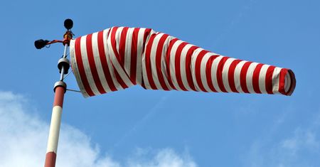 Niebezpieczna pogoda? IMGW: dzisiaj spokojniej, ale wichury powrócą