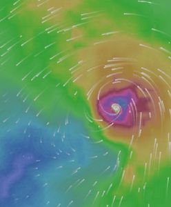 Potężny huragan Lane nadciąga nad Hawaje. Wiatr wieje z prędkością 195 km/h