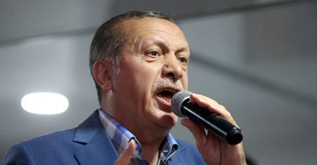 Recep Tayyip Erdogan sugeruje zwolnienie z aresztu Amerykanina. Jednocześnie stawia USA warunek