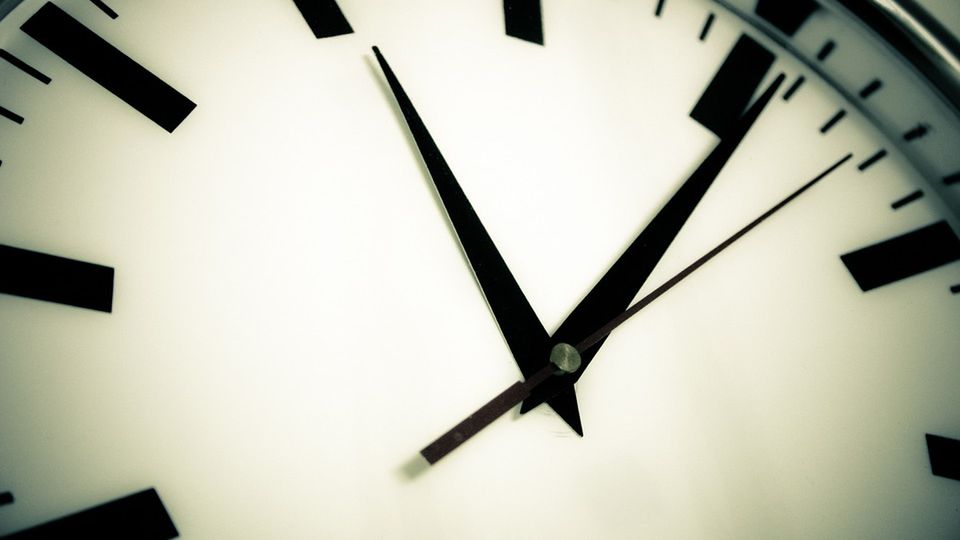 Eksperci KE wykazali, że zmiana czasu daje obecnie marginalne oszczędności energii i nie pozostaje bez wpływu na zdrowie ludzi