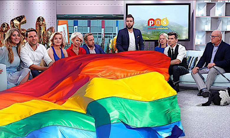 Coming out w TVP! Syn uwielbianej gwiazdy "Pytania na śniadanie" jest gejem!