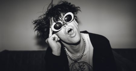 Yungblud: "Choruję na depresję, miewam napady lękowe i ataki paniki"