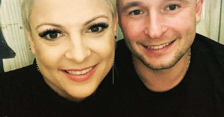 Magda Narożna już szykuje się do ślubu. Tabloid pokazał zdjęcia z salonu sukien ślubnych