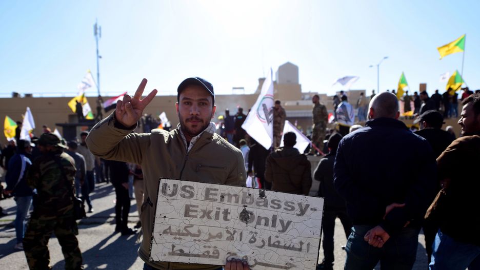 Irak. Protest przed ambasadą USA w Bagdadzie