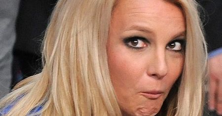 "X Factor": nogi Britney Spears oszpecone przez łuszczycę!