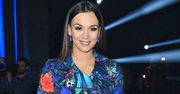 Paulina Krupińska na wiosennej ramówce TVN postawiła na kobaltowe dodatki