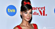 Zjawiskowa Edyta Górniak w stylu Audrey Hepburn na "Koncercie dla M." Wybrała kreację polskiej projektantki