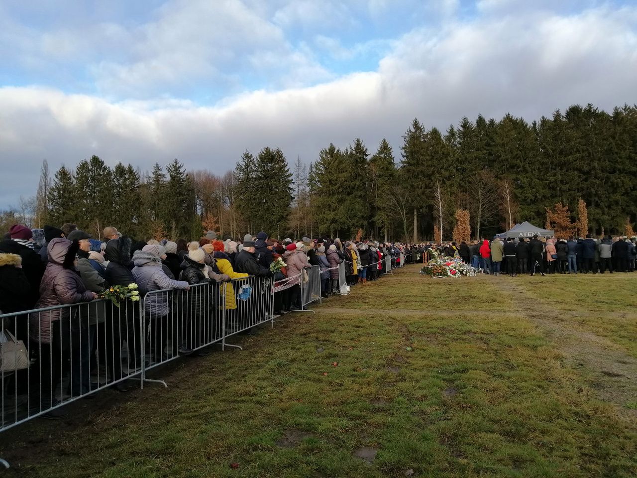 Koszalin pochował ofiary tragedii. "Miną miesiące, nim się otrząśniemy"