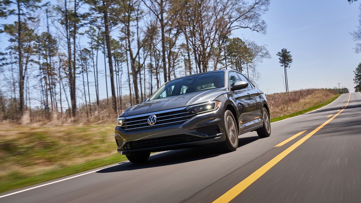 Im wyższa wpłata własna oraz czas trwania umowy, tym niższa miesięczna rata.