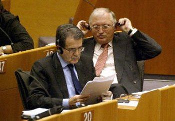 Prodi i Verheugen relatywizują krytykę zawartą we własnym raporcie