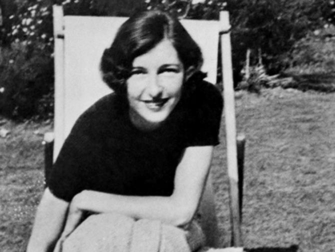 Krystyna Skarbek 