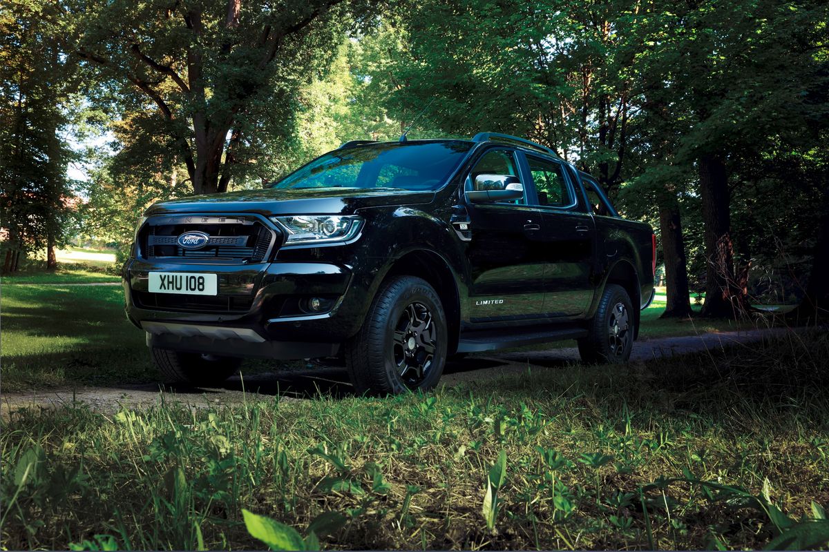 Ford Ranger Black Edition - najpopularniejszy pick-up w mrocznej odsłonie