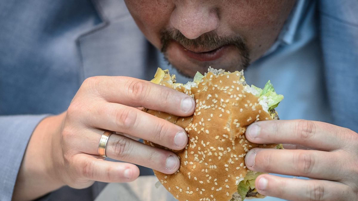 Restauracje i kawiarnie nie widzą, co zrobić z nadwyżkami.