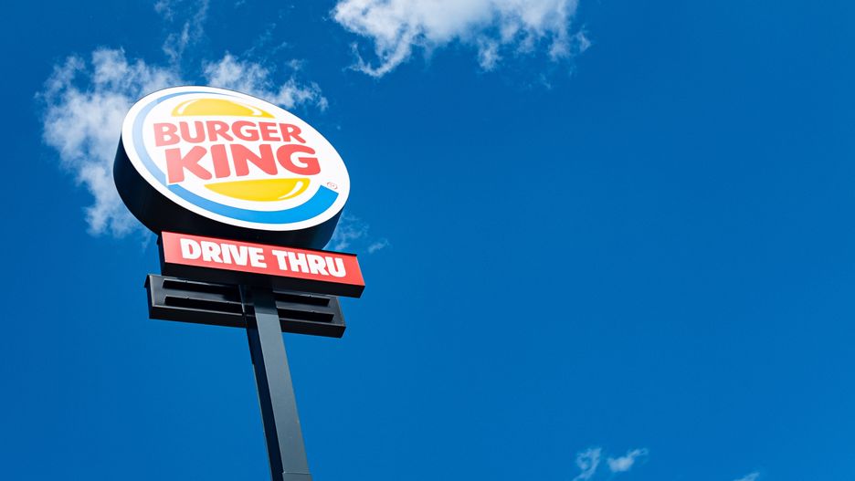 Sieć fast-foodów Burger King stawia na konsumenta wegetariańskiego. Co ma w środku nowy Rebel Whopper?
