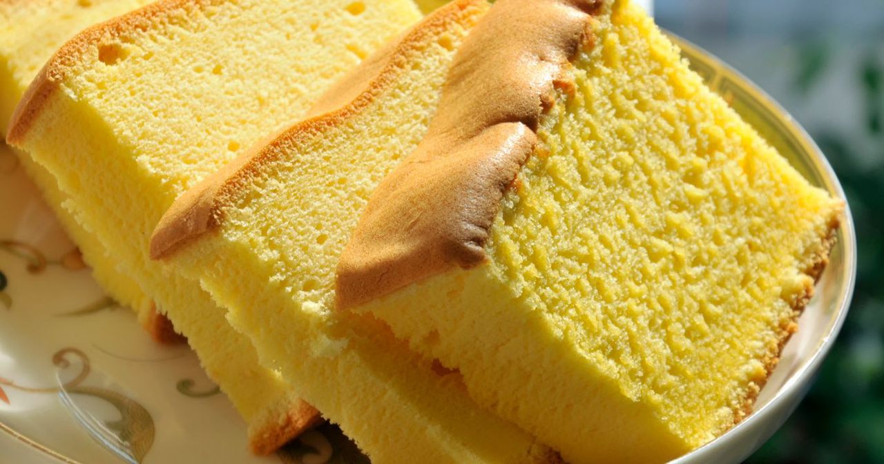 Biszkopt miodowy. Wilgotny deser, który wyrasta za każdym razem