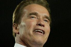 Schwarzenegger bije rekordy popularności