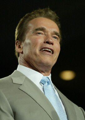 Schwarzenegger bije rekordy popularności