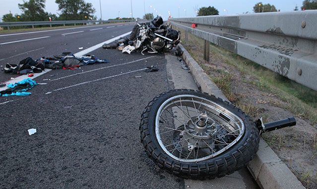 Motocykliści są ostrożniejsi. A jednak mniej bezpieczni