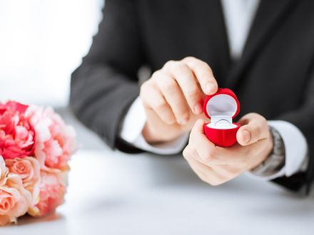 Idealny pierścionek zaręczynowy