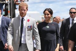 Księżna Meghan boso podczas ceremonii. Wszyscy byli skupieni tylko na niej