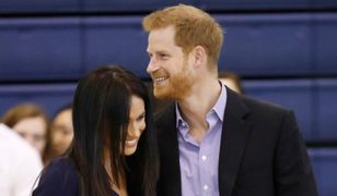 Wysokie obcasy i elegancki komplet. W takim stroju Meghan grała ze sportowcami
