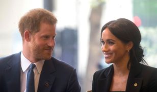 Księżna Megan i książę Harry na spotkaniu kolędowym. Uroczy rodzinny obrazek