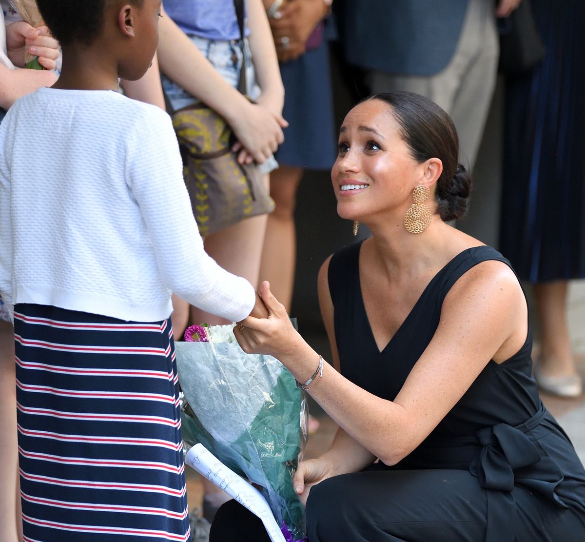 Księżna Meghan w tajemnicy odwiedziła miejsce, w którym zamordowano młodą dziewczynę. Zrobiła coś symbolicznego