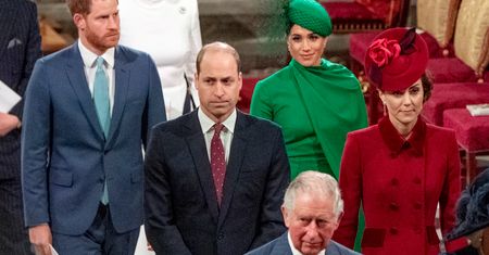 "Chłodne spotkanie". Ekspertka mowy ciała oceniła wspólne wyjście Williama i Harry'ego z żonami