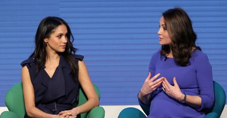 Wiemy, jak księżna Kate zareagowała na ciążę Meghan Markle. Może udzielić jej macierzyńskich porad