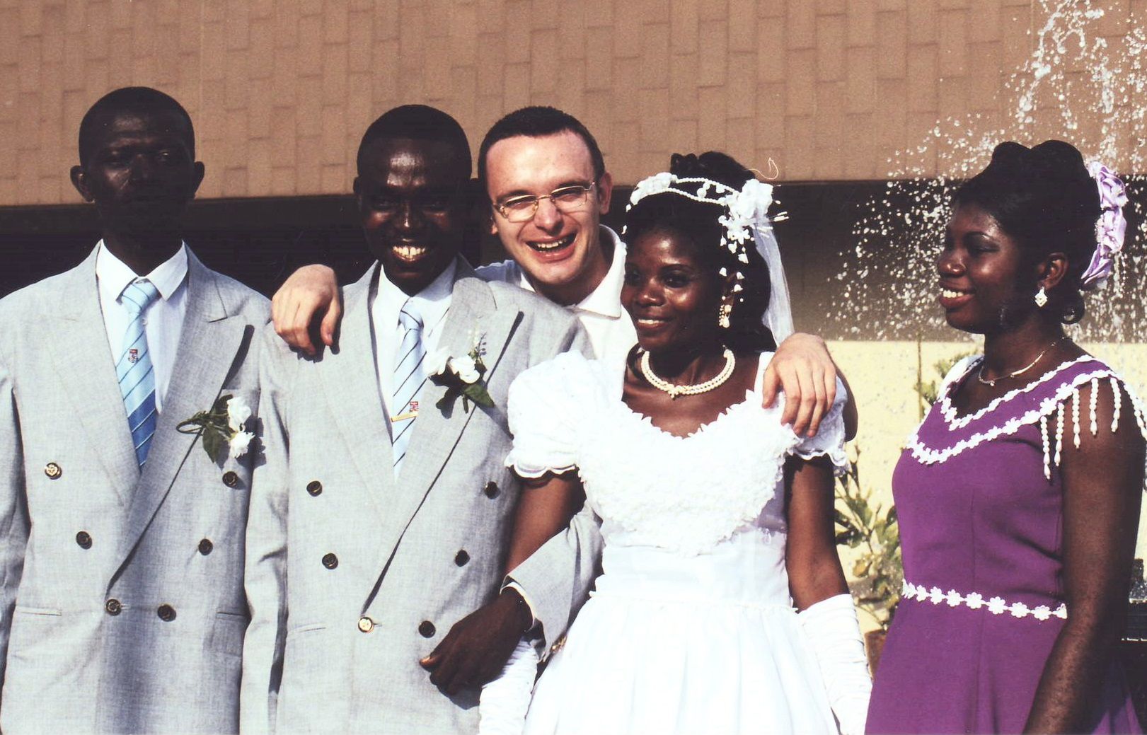 Z życzeniami dla młodej pary, Ghana, zdj. Marek Kotlarski, archiwum prywatne 