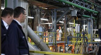 KGHM uruchomił piec WTR w Hucie Miedzi Legnica. Premier: oto przykład reindustrializacji