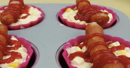 Muffinkowe hot-dogi z kukurydzą i kiełbaską. Kiedy ich spróbujesz, na pewno skradną twoje serce!