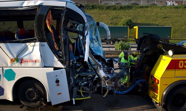 25 lekko rannych w wypadku polskiego autokaru pod Dreznem